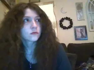 Cam4 Free Porn Cam of QueenCrimson