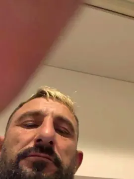 Cam4 Live Sex Cam of ervinsaraci20g1
