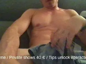 Cam4 Watch Live Sex Cams of bombero_31_bi