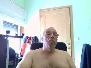 Cam4 Nude Webcam of marcduht