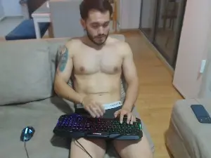 Cam4 Free Live Porn of fernandofit_