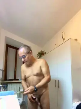 Cam4 Adult Webcam of Milk1958