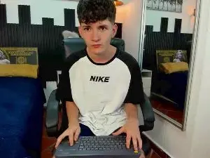 Cam4 Adult Video Chat of trevor_mob