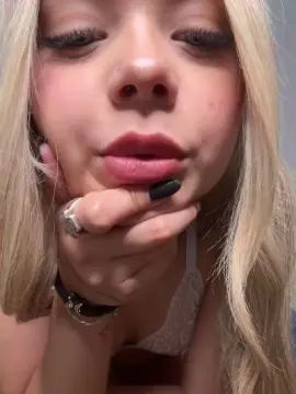 Cam4 Free Porn Cam of estefi_