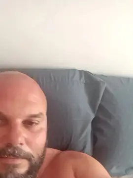 Cam4 Live Sex Cam of Miguelinlinlin
