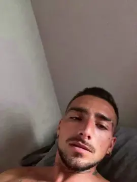 Cam4 Sex Cam of ferreralbertca1