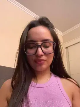 Cam4 Free Porn Cam of Latinaakita4