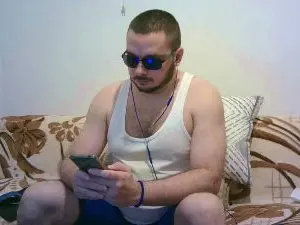 Cam4 Free Live Porn of WildBoar_69