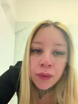 Cam4 Live Porn of Prilove1