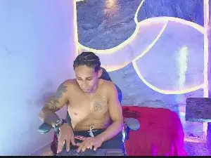 Cam4 Live Sex of Pulpho