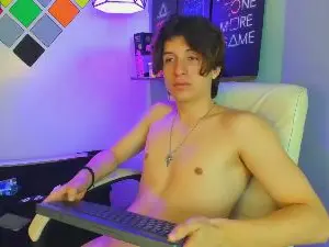 Cam4 Live Sex of Marcoviolet