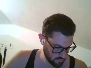 Cam4 Live Porn of italybigboy234