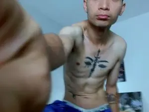 Cam4 Free Live Porn of LucassSmithh