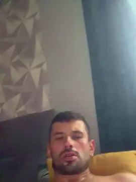 Cam4 Private Sex Chat of Minibebess21