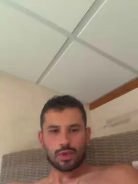 Cam4 Watch Live Sex Cams of Minibebess21