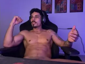 Cam4 Free Live Porn of Luky