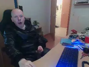 Cam4 Sex Cam of Piercing888