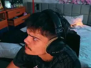 Cam4 Live Sex of JordanShowLove