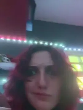 Cam4 Free Live Porn of Red_Raven18