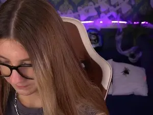 Cam4 Private Sex Chat of Lissaa_Moon