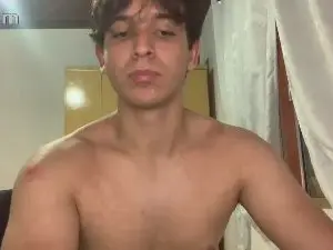 Cam4 Sex Chat of Cazzinn