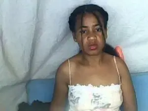 Cam4 Live Porn of Larj