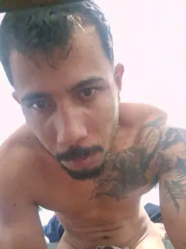 Cam4 Live Porn of Chilenohh
