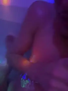 Cam4 Watch Live Sex Cams of Ravel55