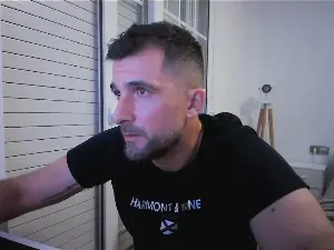 Cam4 Live Sex of Alex877x