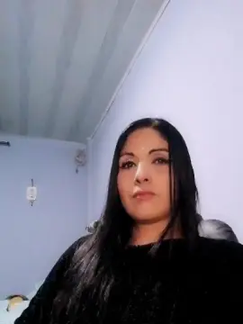 Cam4 Live Sex of Sahotlove1_