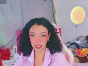 Cam4 Watch Live Sex Cams of lauracollingsss