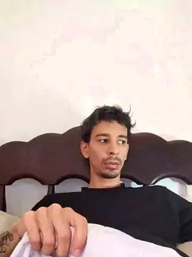 Cam4 Free Live Porn of arcano34