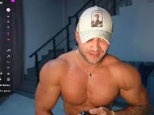 Cam4 Free Live Porn of RikAdler
