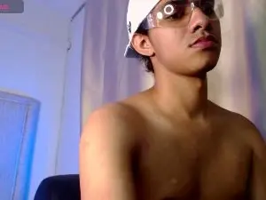 Cam4 Adult Webcams of VIC_COOPER