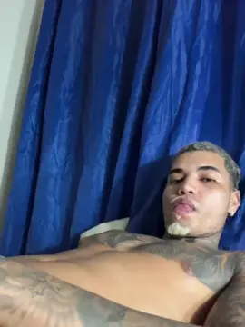 Cam4 Live Sex of Novinhoerrej