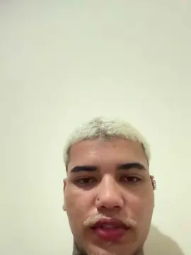 Cam4 Watch Live Sex Cams of Novinhoerrej