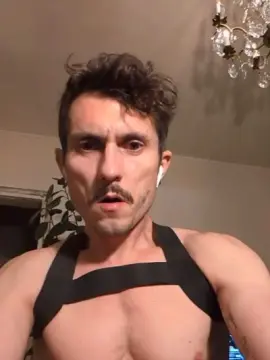 Cam4 Live Porn of almobun
