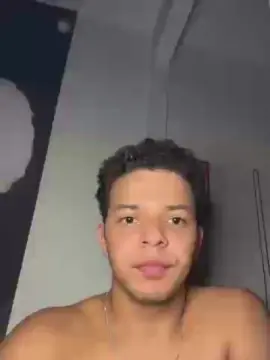 Cam4 Watch Live Sex Cams of MantovannyDot