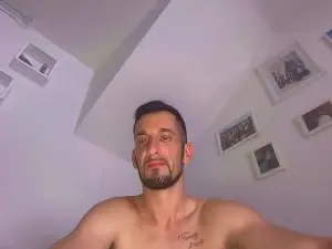 Cam4 Nude Webcam of helios19895