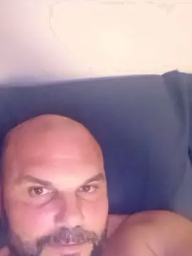 Cam4 Free Live Porn of miguesworld3