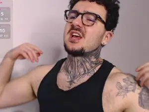Cam4 Live Porn of TattedCurls