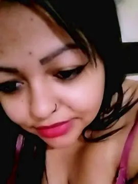Cam4 Free Live Porn of morenahot_hot2