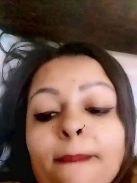 Cam4 Live Sex of morenahot_hot2