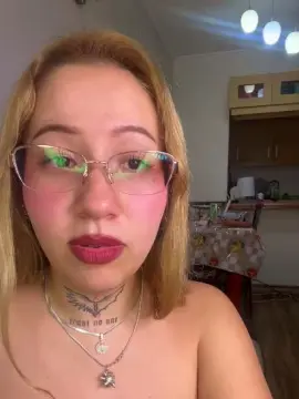 Cam4 Adult Video Chat of lexineminx