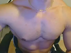 Cam4 Live Porn of CaesarTheKing