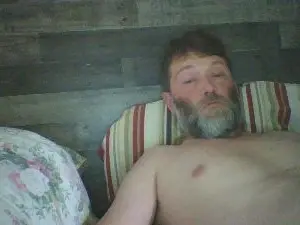 Cam4 Live Sex Cam of andrewe421