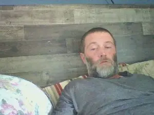 Cam4 Live Porn of andrewe421