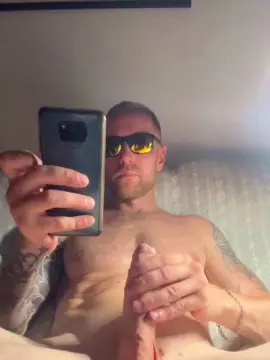 Cam4 Watch Live Sex Cams of emanuilxxx2