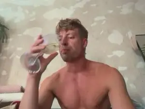 Cam4 Sex Cam of Heikhoe69