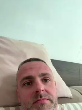 Cam4 Nude Webcam of RagingRomeo